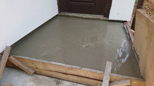 Entryway Concrete Repair in Santa Rosa