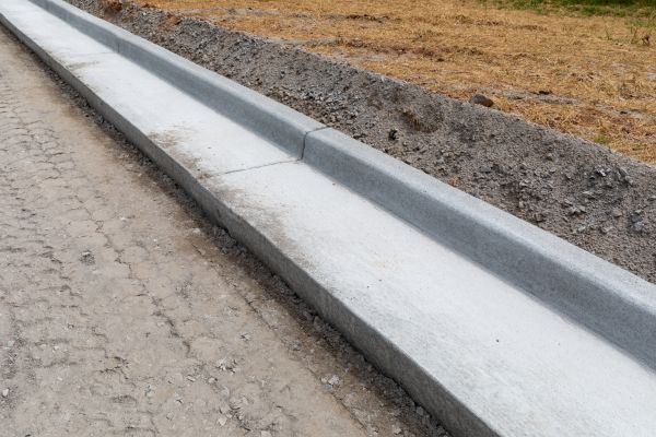 Cost of Concrete Curbing Repair in Santa Rosa